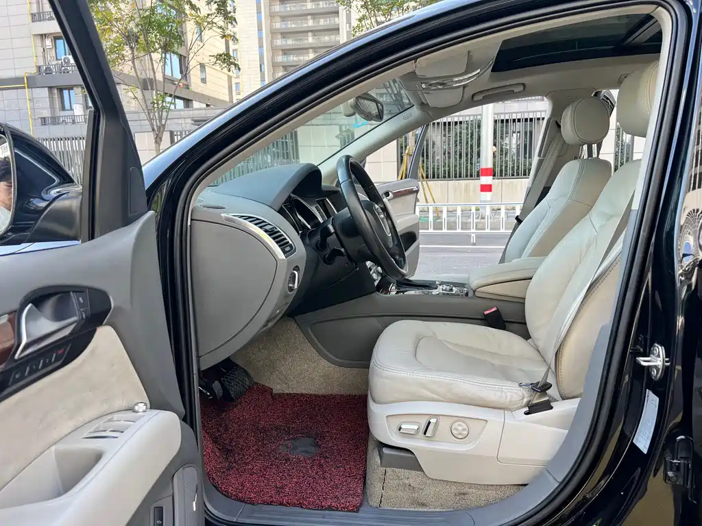 Audi Q7 — миниатюра 22