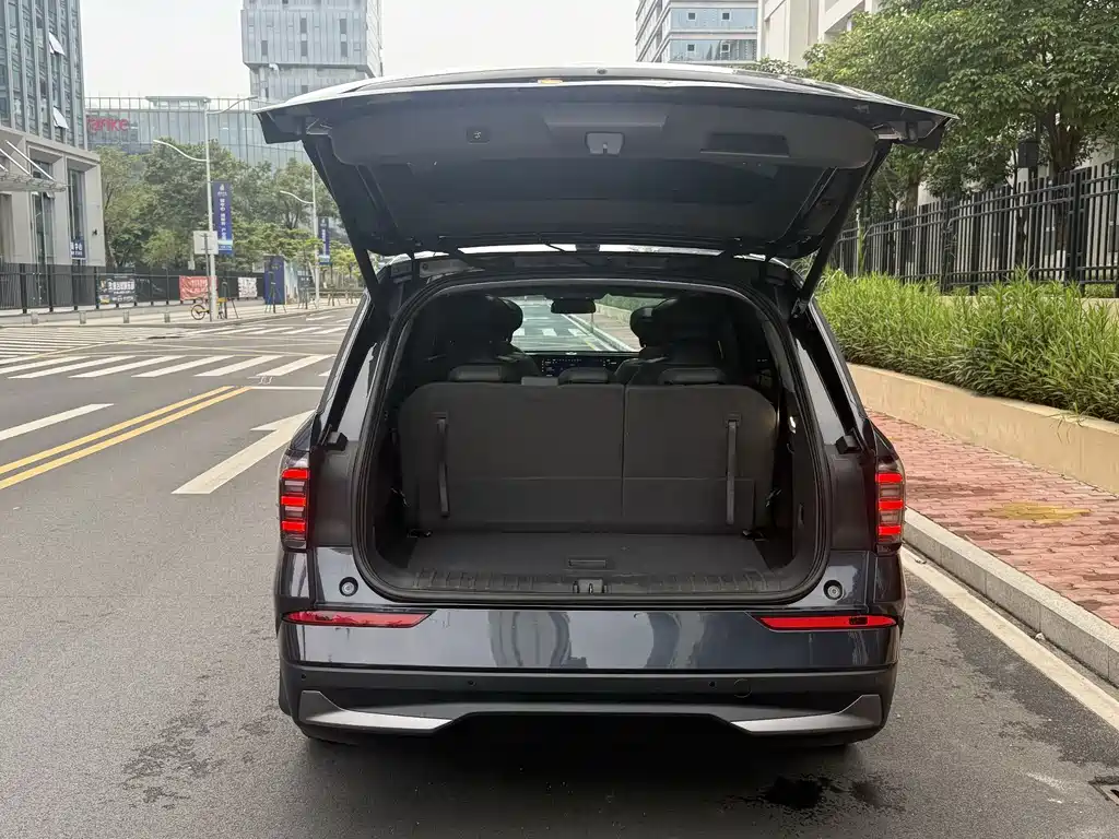 Ford Edge 2023 L 2.0T EcoBoost E мест Luxury
