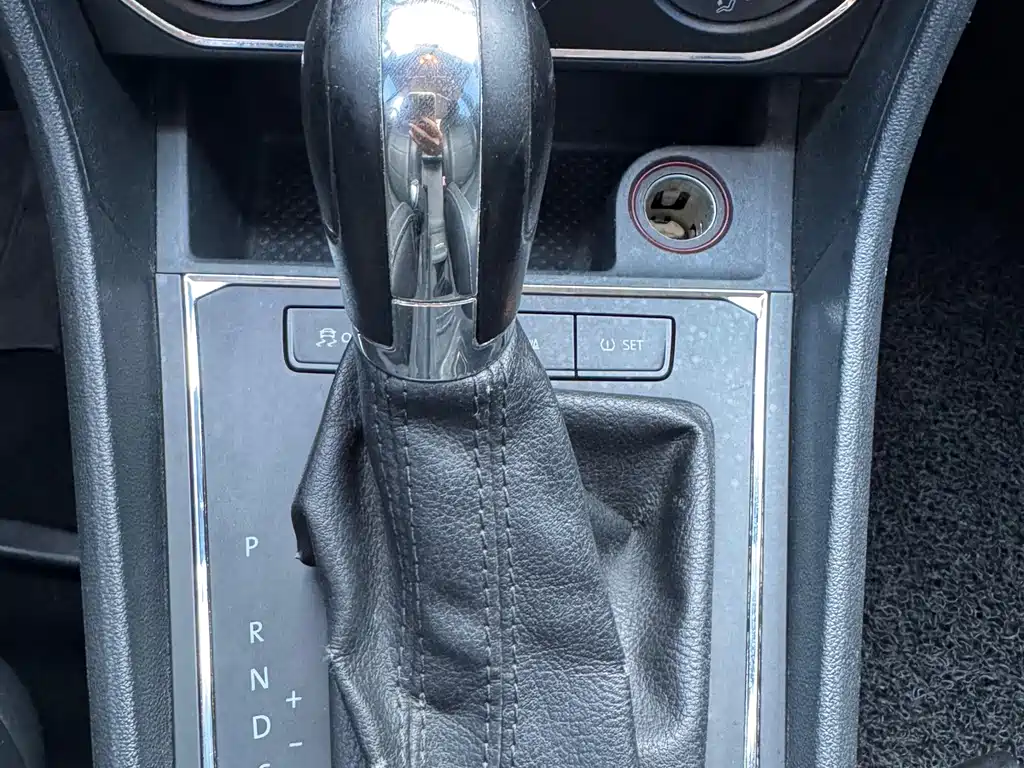 Volkswagen Lavida — миниатюра 18