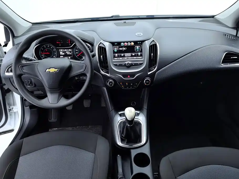 Chevrolet Cruze — миниатюра 12