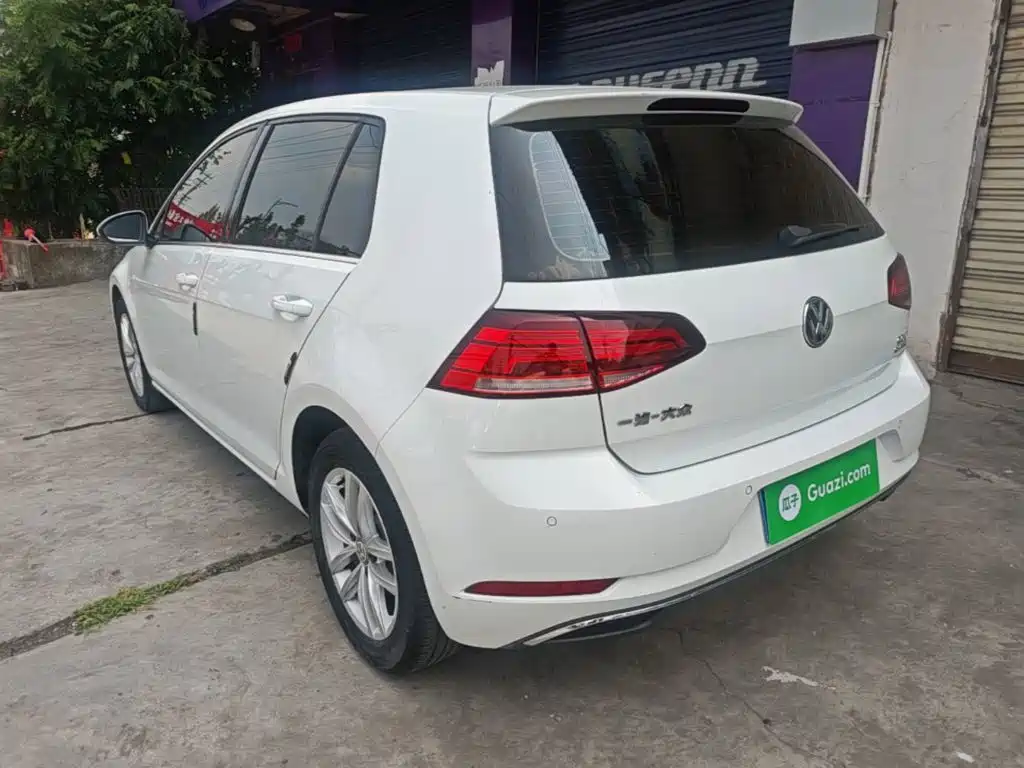 Volkswagen Golf 2018 230TSI AT Comfort