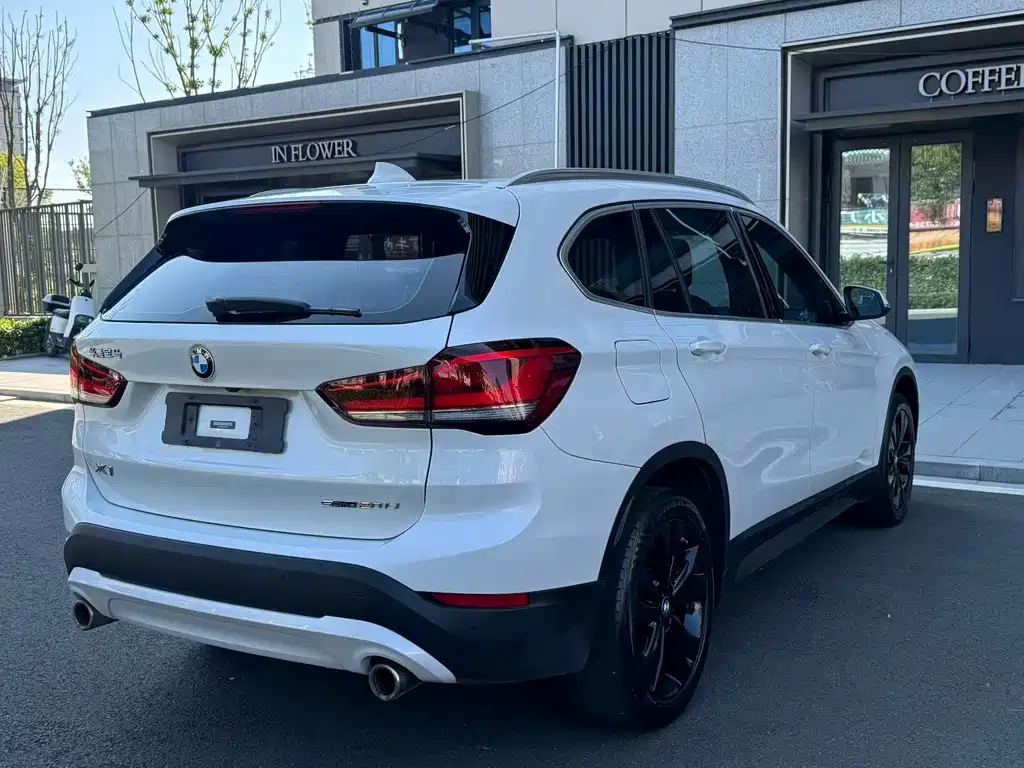 BMW X1 — миниатюра 8