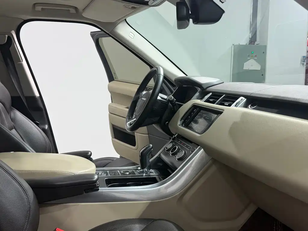 Land Rover Sport — миниатюра 8