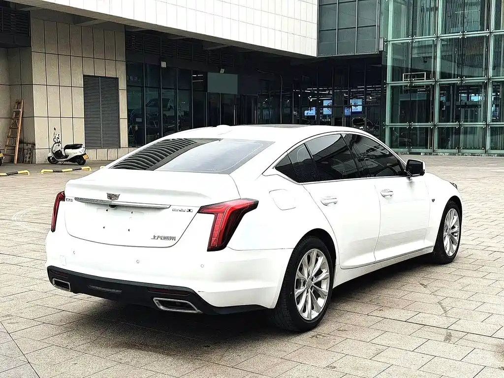 CADILLAC CT5