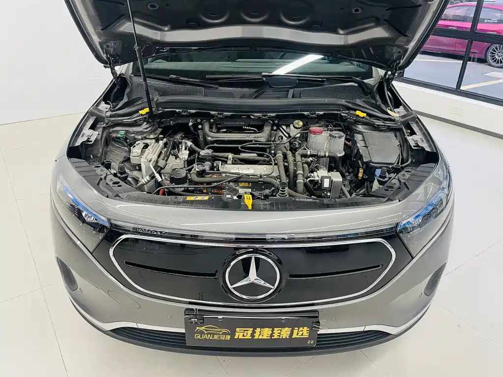 Mercedes-Benz EQA — миниатюра 2
