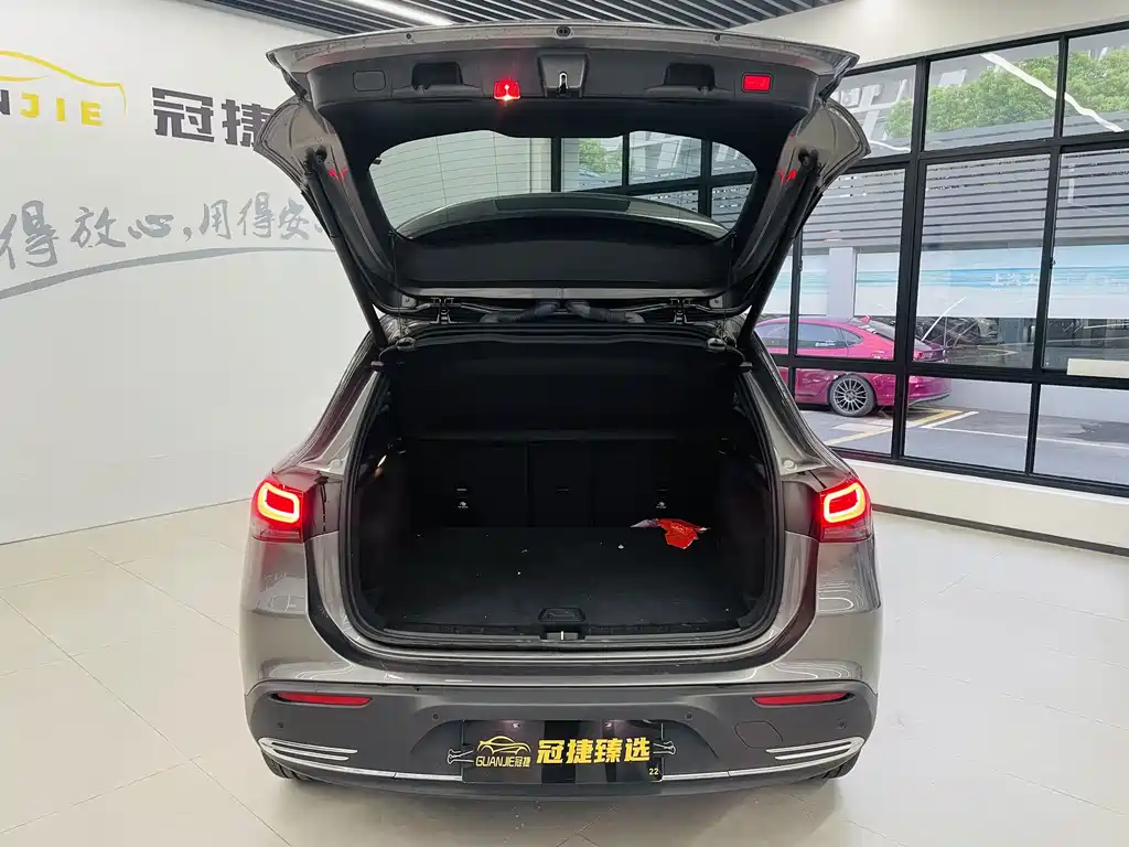 Mercedes-Benz EQA — миниатюра 14