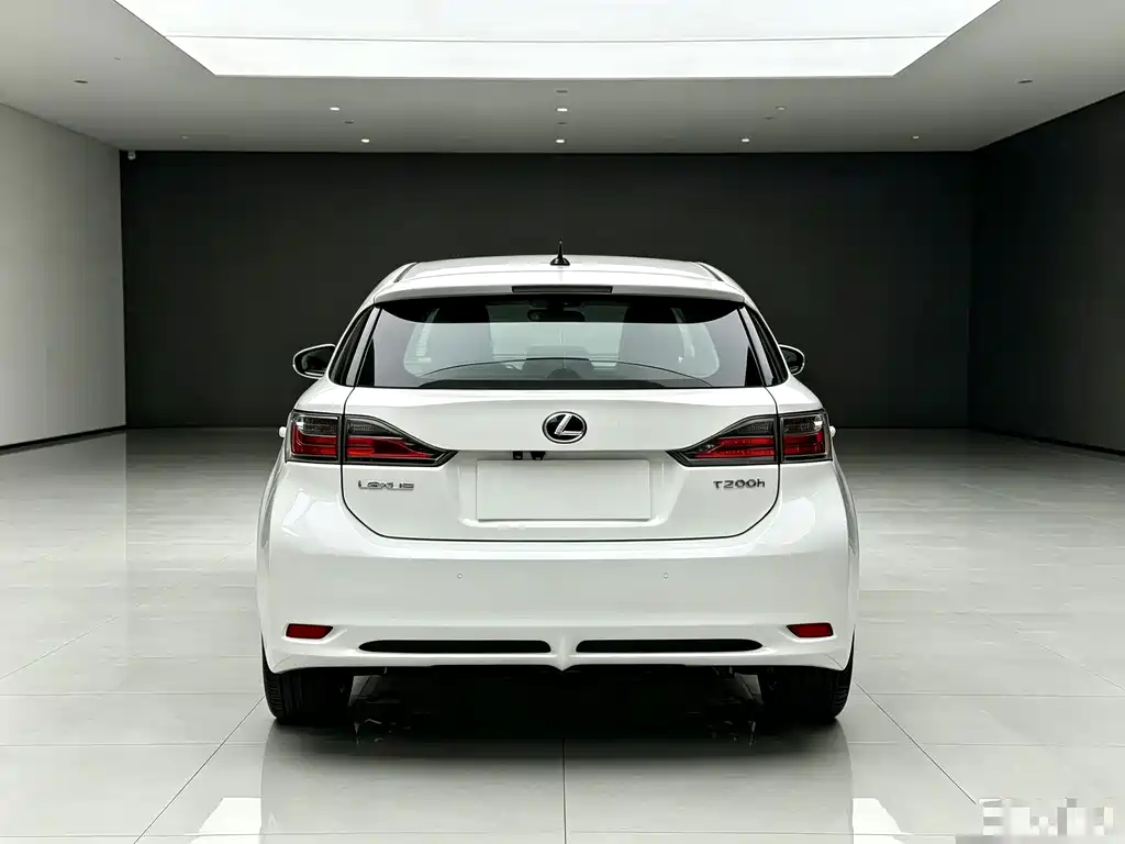 Lexus CT — миниатюра 5