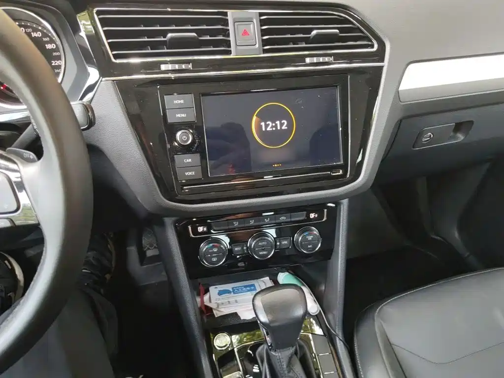 Volkswagen Tiguan L — миниатюра 6
