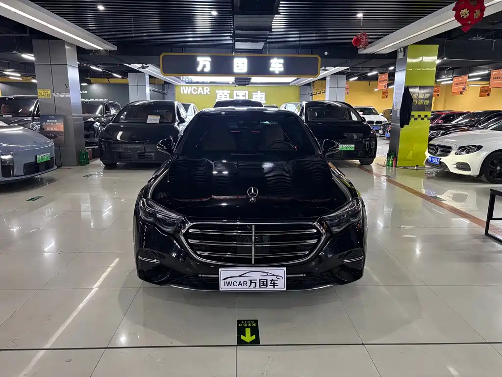 Mercedes-Benz E-Class — миниатюра 2