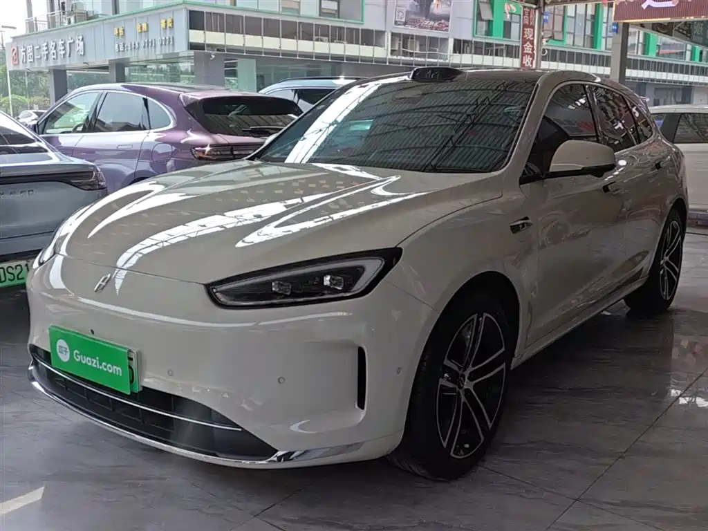 AITO AITO M5 2025