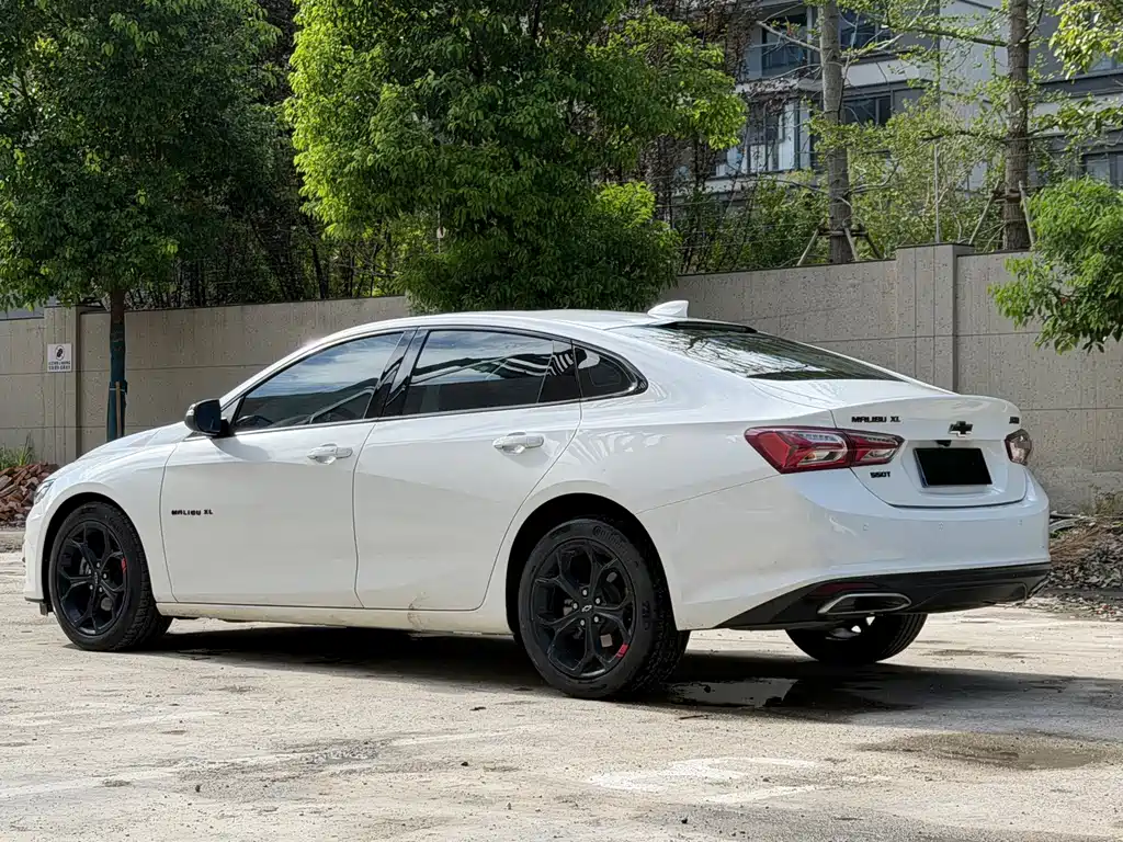 Chevrolet Malibu XL — миниатюра 6