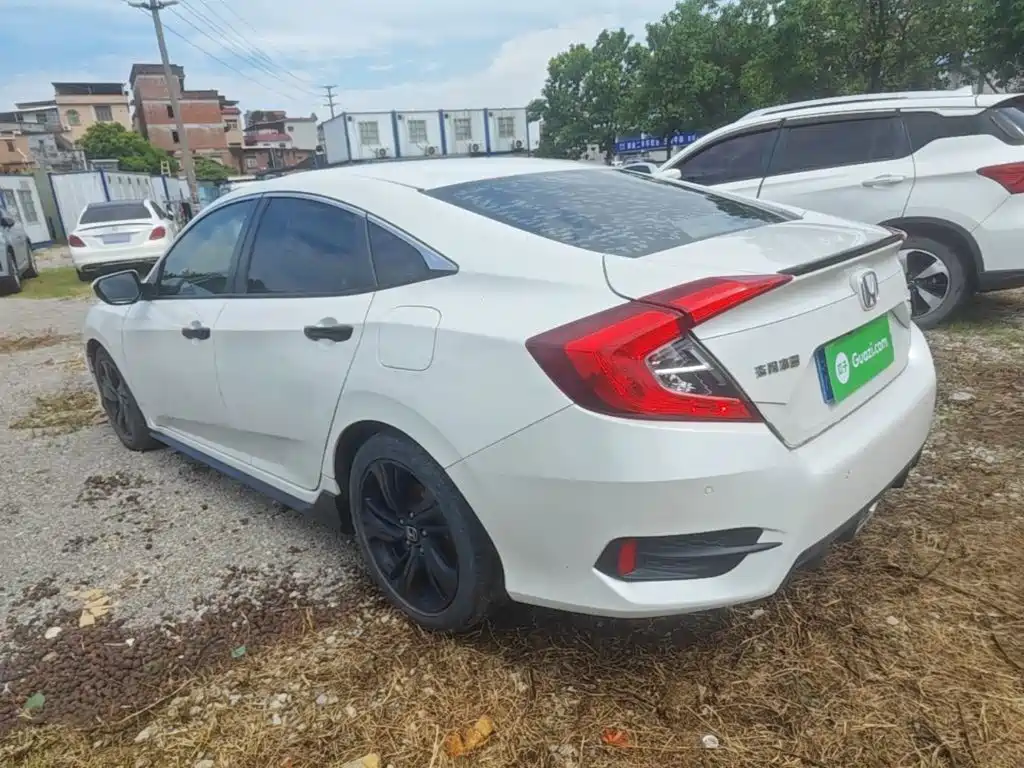 Honda Civic — миниатюра 5