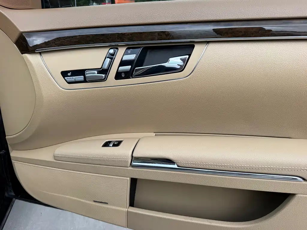 Mercedes-Benz S-Class — миниатюра 19