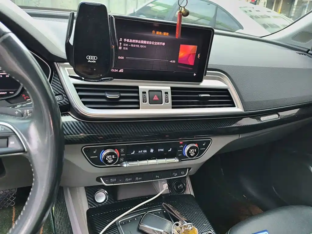 Audi Q5L — миниатюра 14