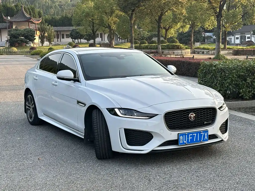 Jaguar XEL — миниатюра 3