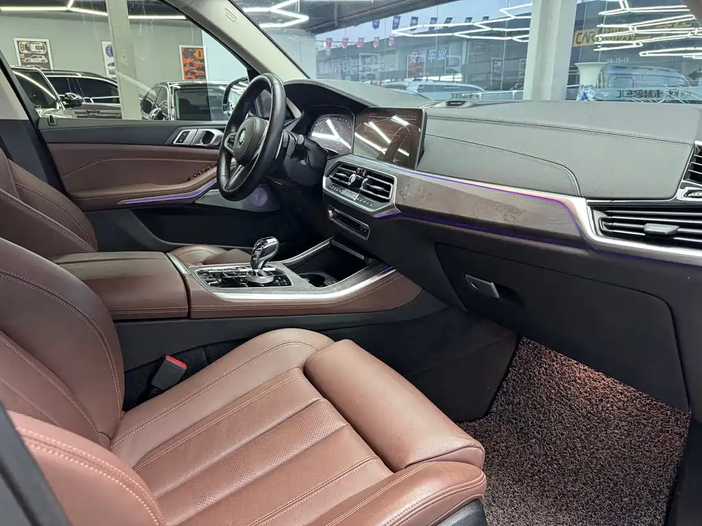 BMW X5 (Import) — миниатюра 17
