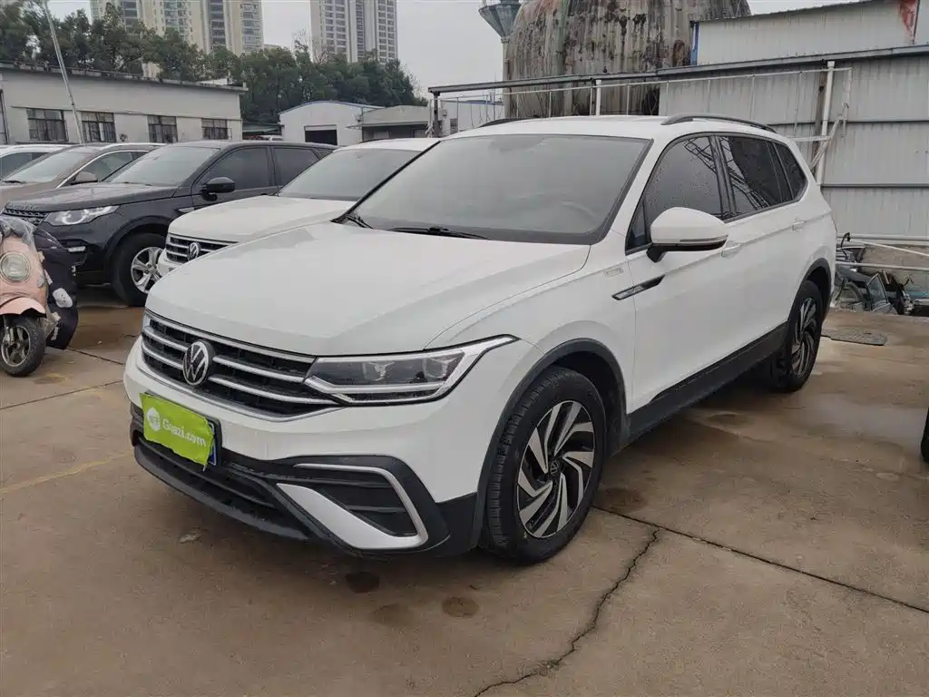 Volkswagen Tiguan L 2022