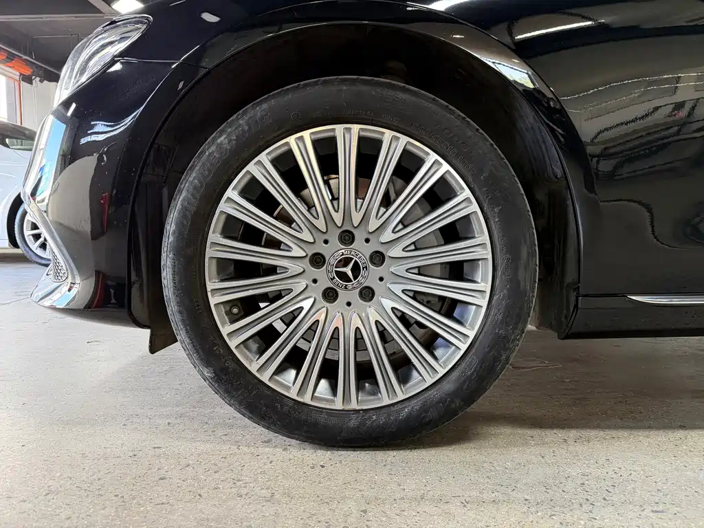 Mercedes-Benz E-Class — миниатюра 25