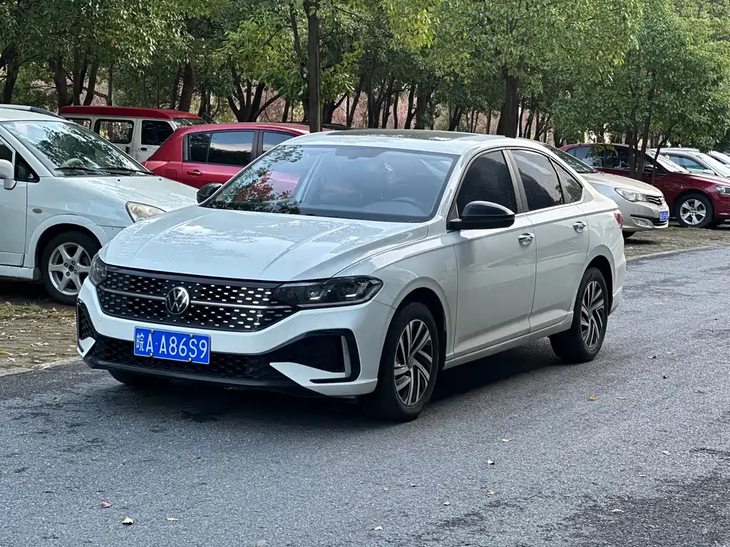 Volkswagen Lavida — миниатюра 3