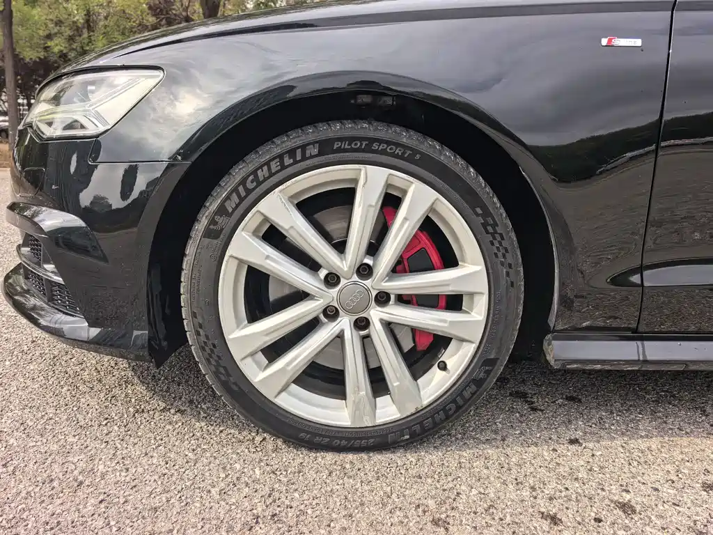 Audi A6L — миниатюра 4