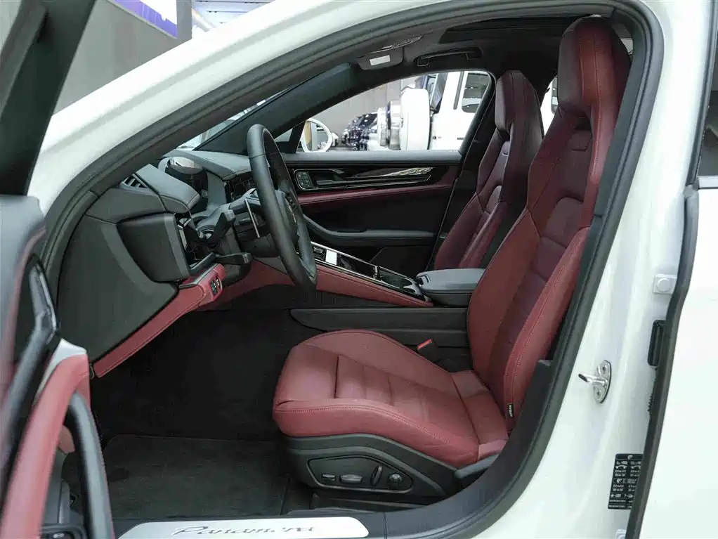 Porsche Panamera — миниатюра 12