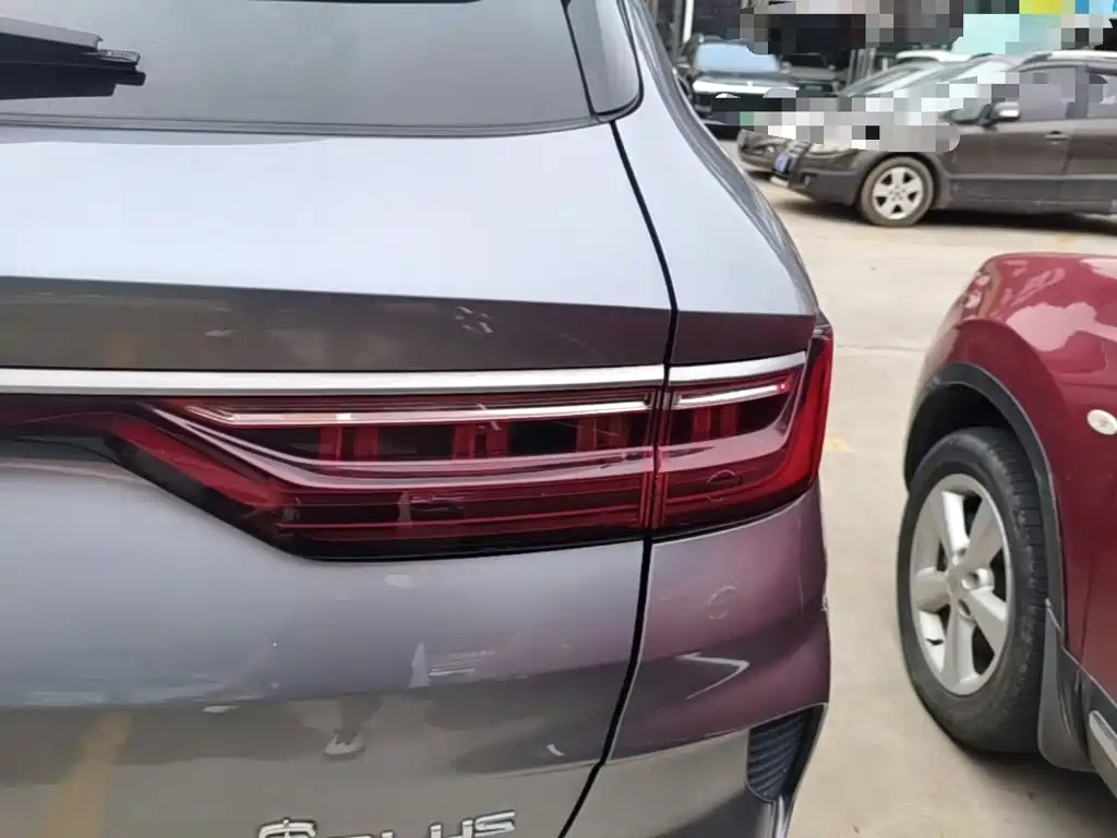 BYD PLUS New Energy — миниатюра 8
