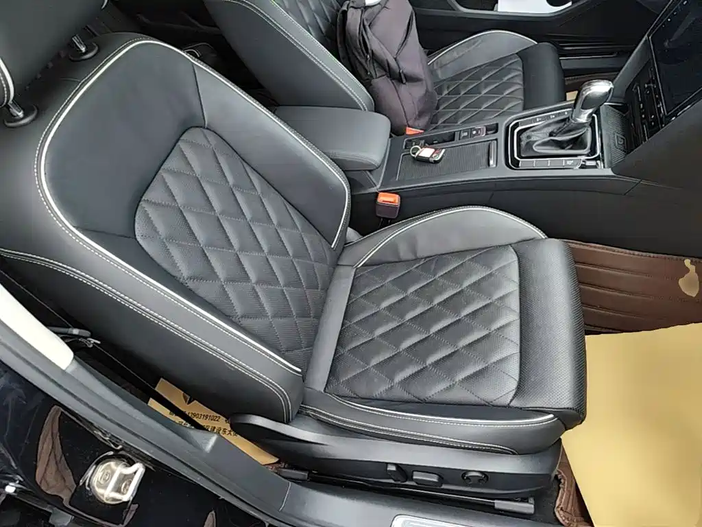 Volkswagen 迈腾 PHEV — миниатюра 25