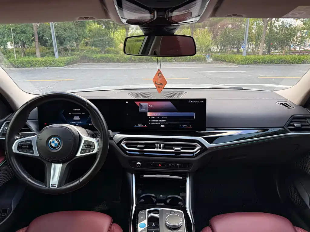 BMW i3 — миниатюра 12