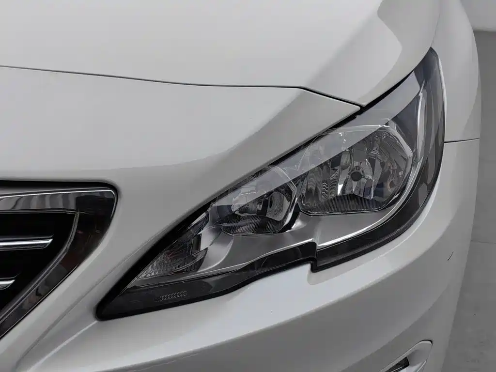 Peugeot 408 — миниатюра 7