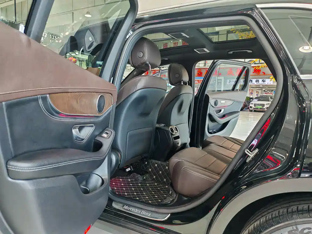 Mercedes-Benz GLC 2020 GLC 260 L 4MATIC Luxury