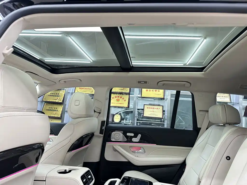 Mercedes-Benz GLS — миниатюра 13