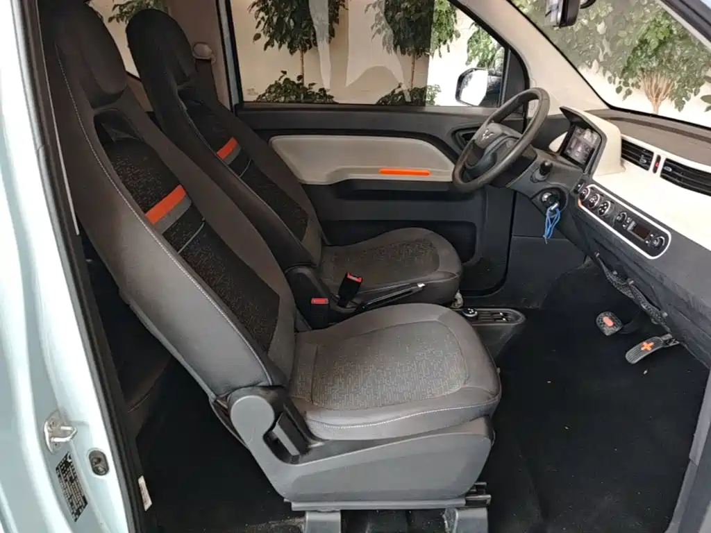 Wuling MINIEV — миниатюра 25
