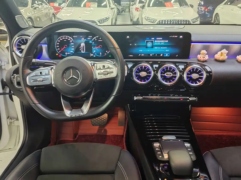 Mercedes-Benz A-Class — миниатюра 11