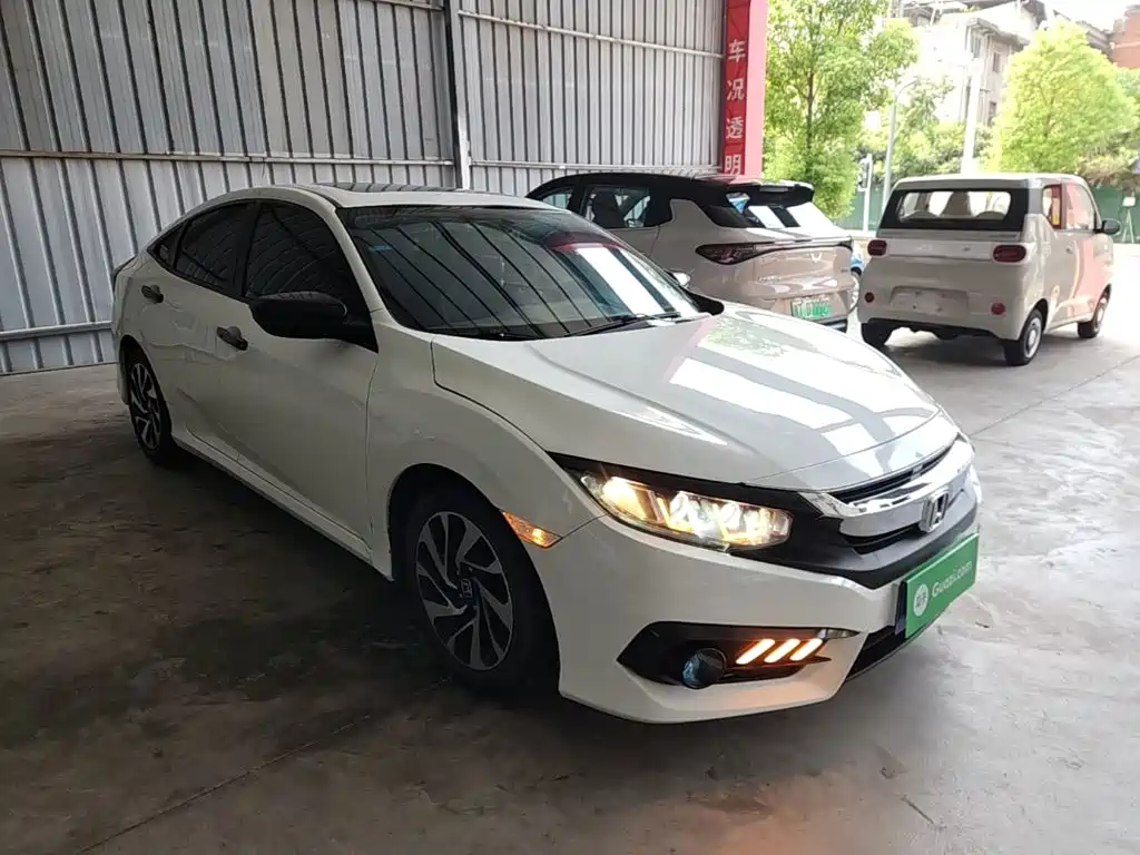 Honda Civic — миниатюра 4