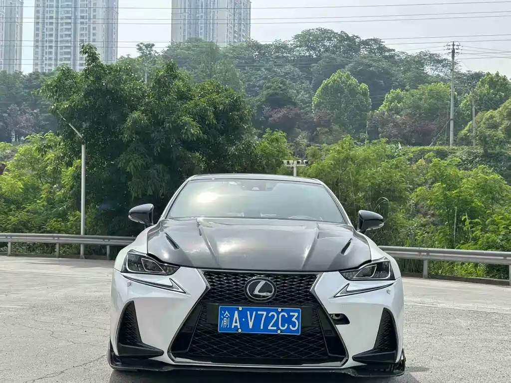 Lexus IS 2017 300 F SPORT