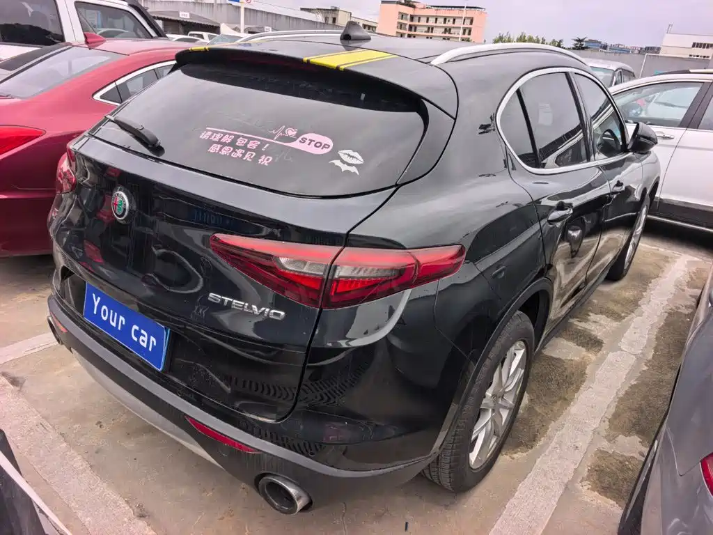 Alfa Romeo Stelvio — миниатюра 4