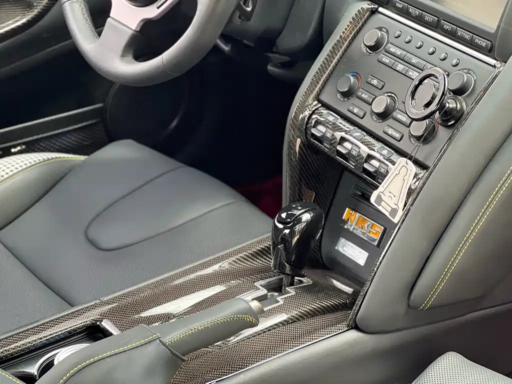 Nissan GT-R 3.8T Premium Edition, фото 13