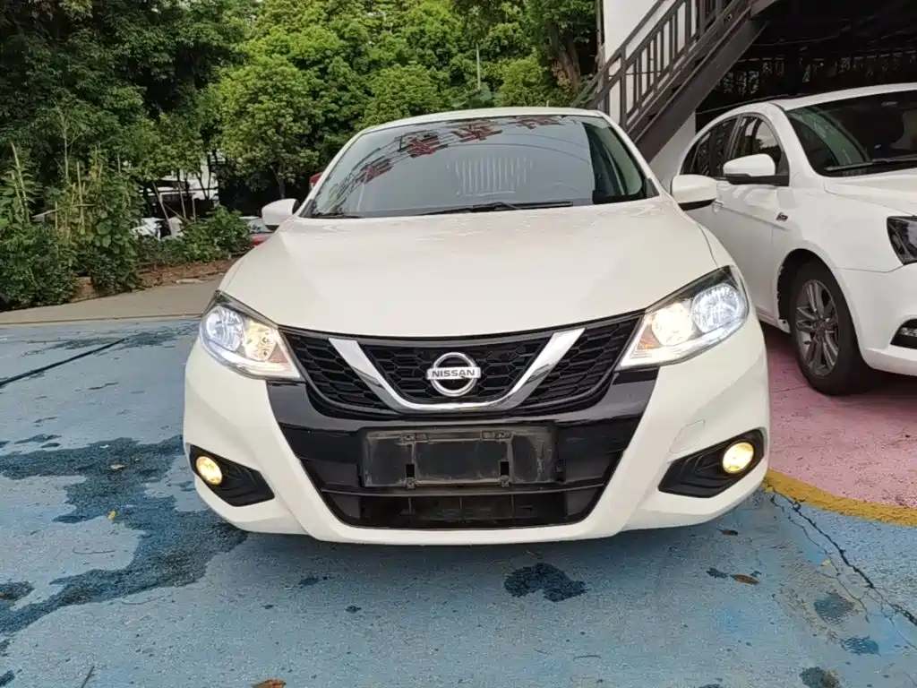 Nissan Tiida — миниатюра 3