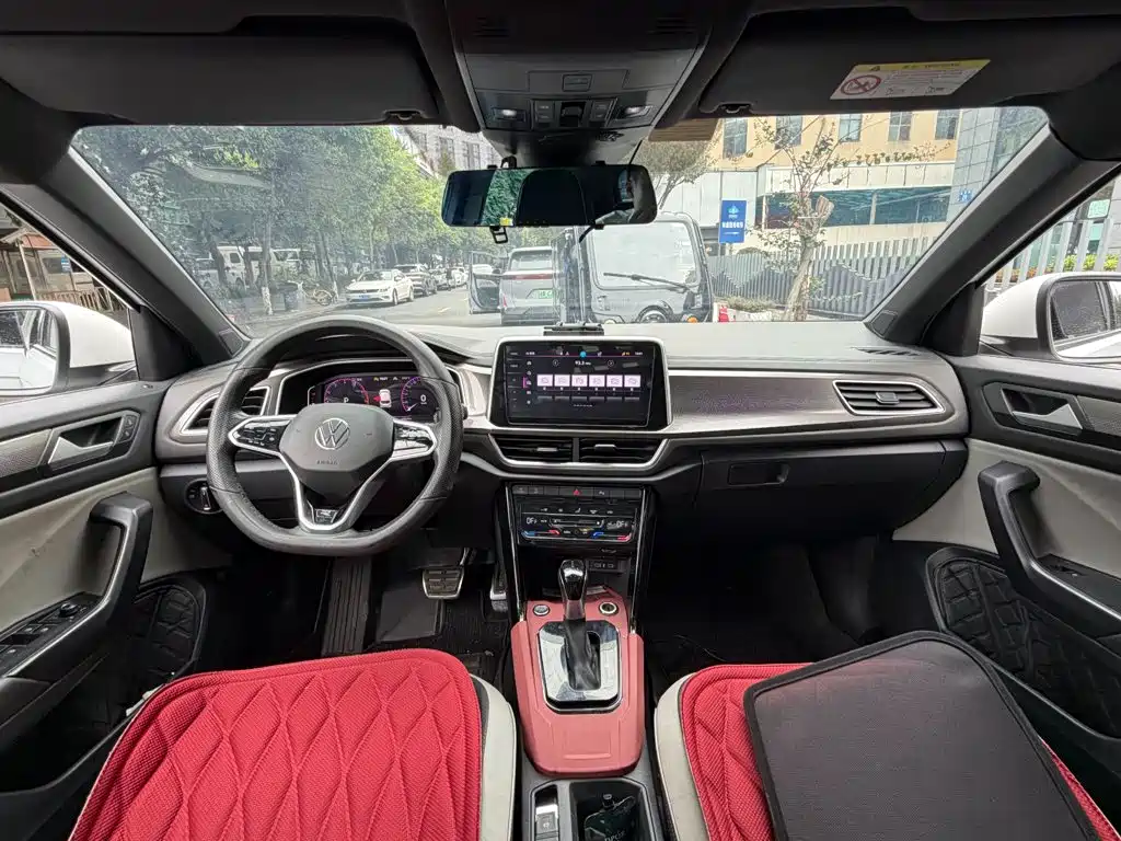 Volkswagen T-Roc — миниатюра 13
