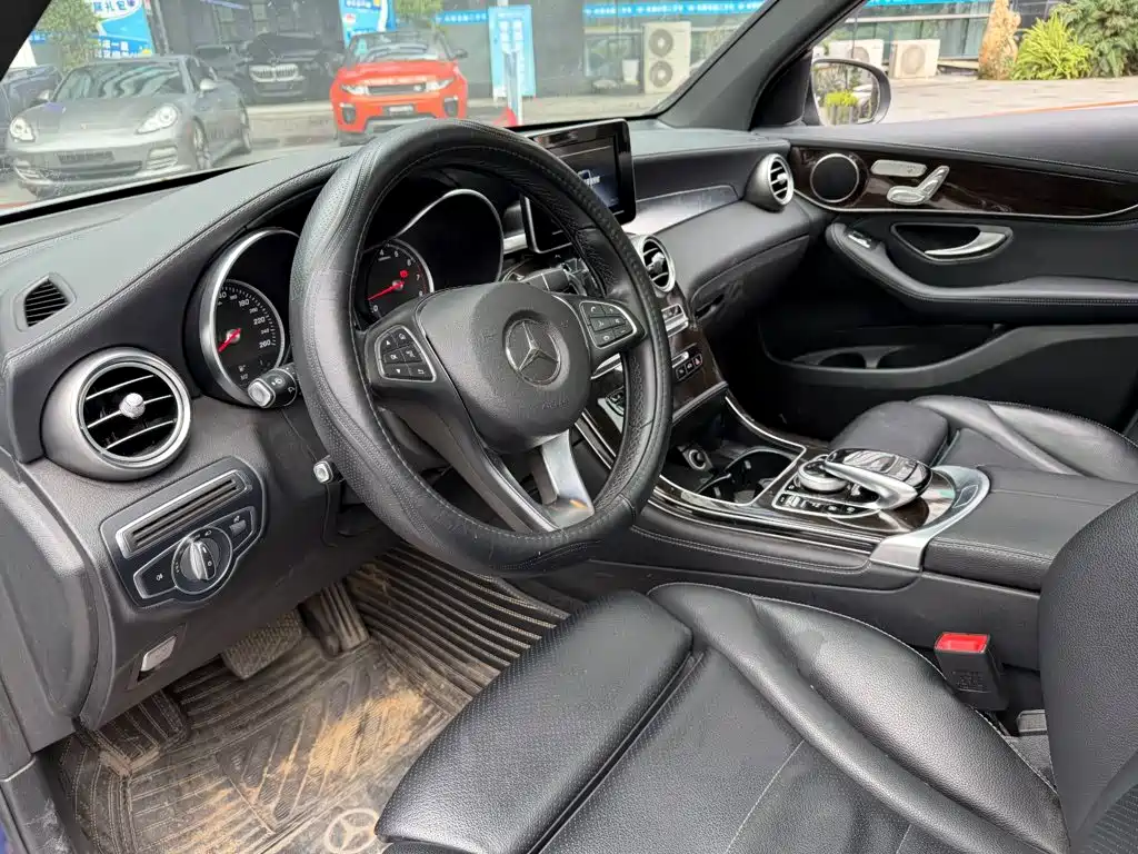 Mercedes-Benz GLC — миниатюра 7