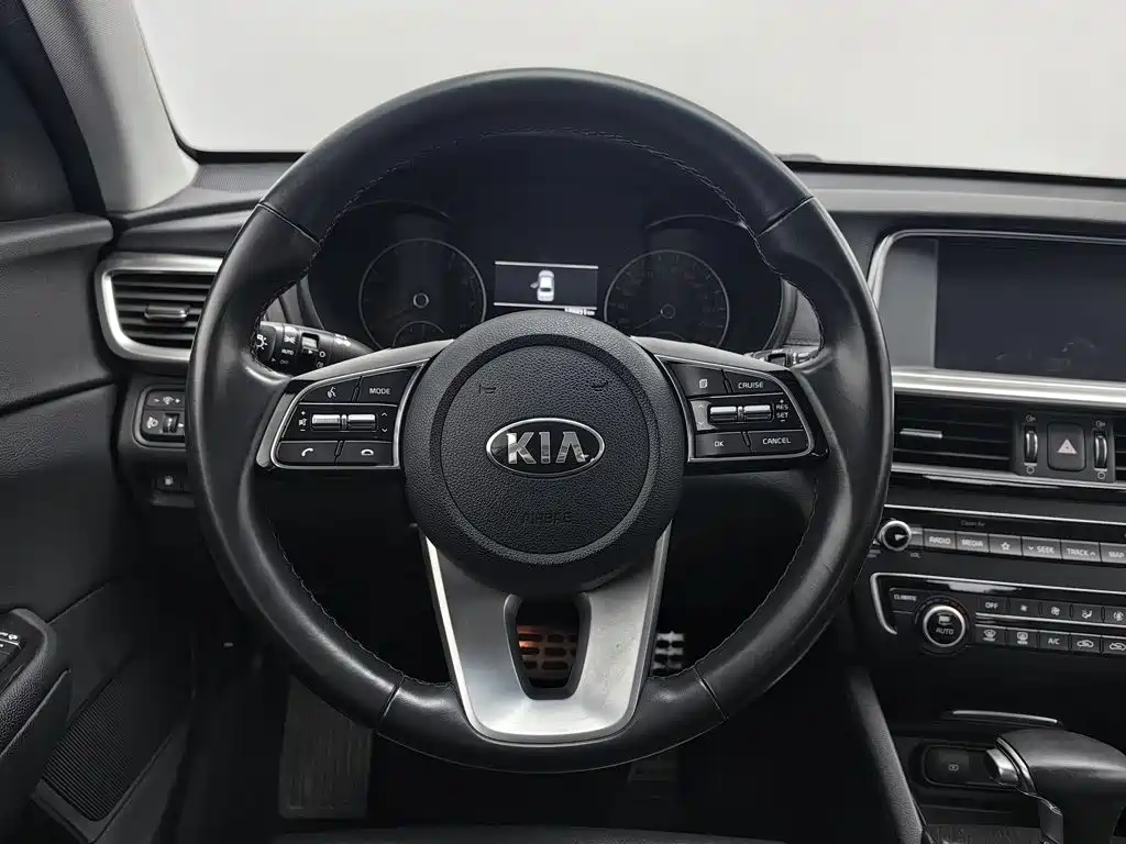 Kia K5 — миниатюра 11