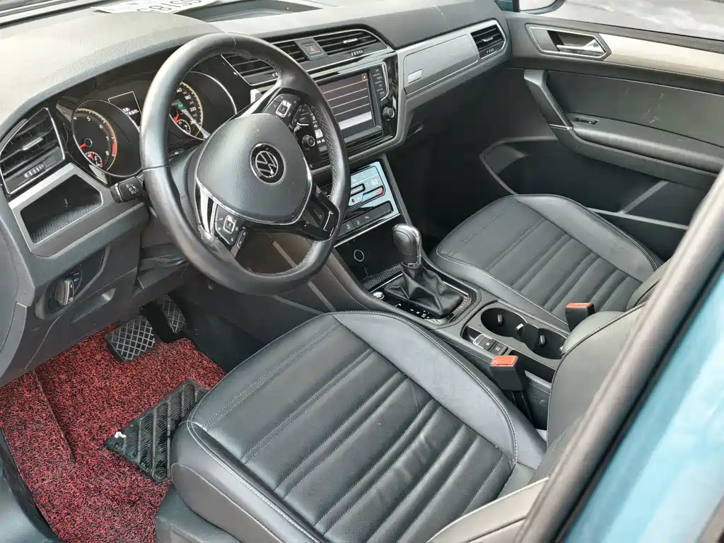 Volkswagen Touran — миниатюра 9