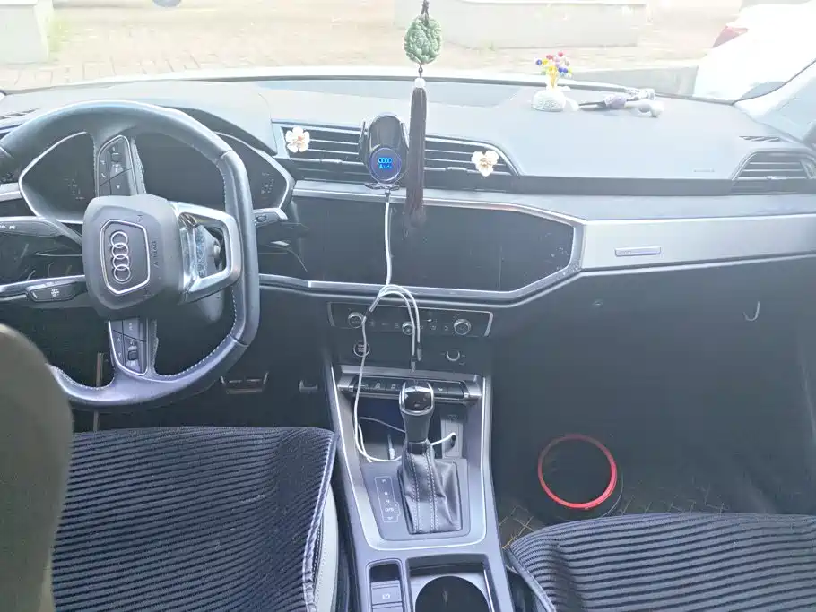 Audi Q3 — миниатюра 12