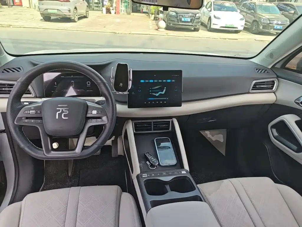 BYD Yuan UP — миниатюра 10