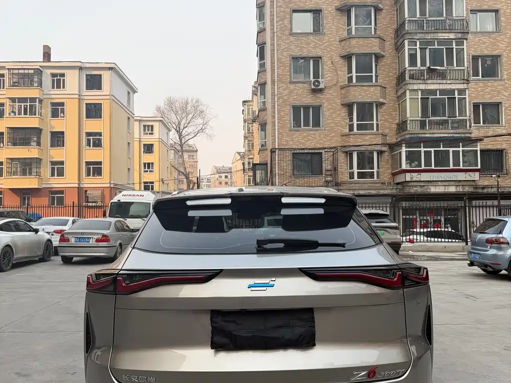 CHANGAN CHANGAN AUCHAN Z6