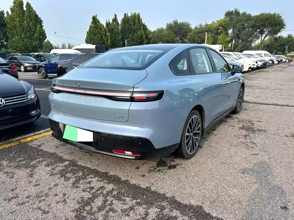 Leapmotor Ноль один. — миниатюра 4