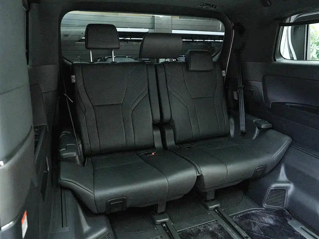 Toyota Vellfire — миниатюра 15