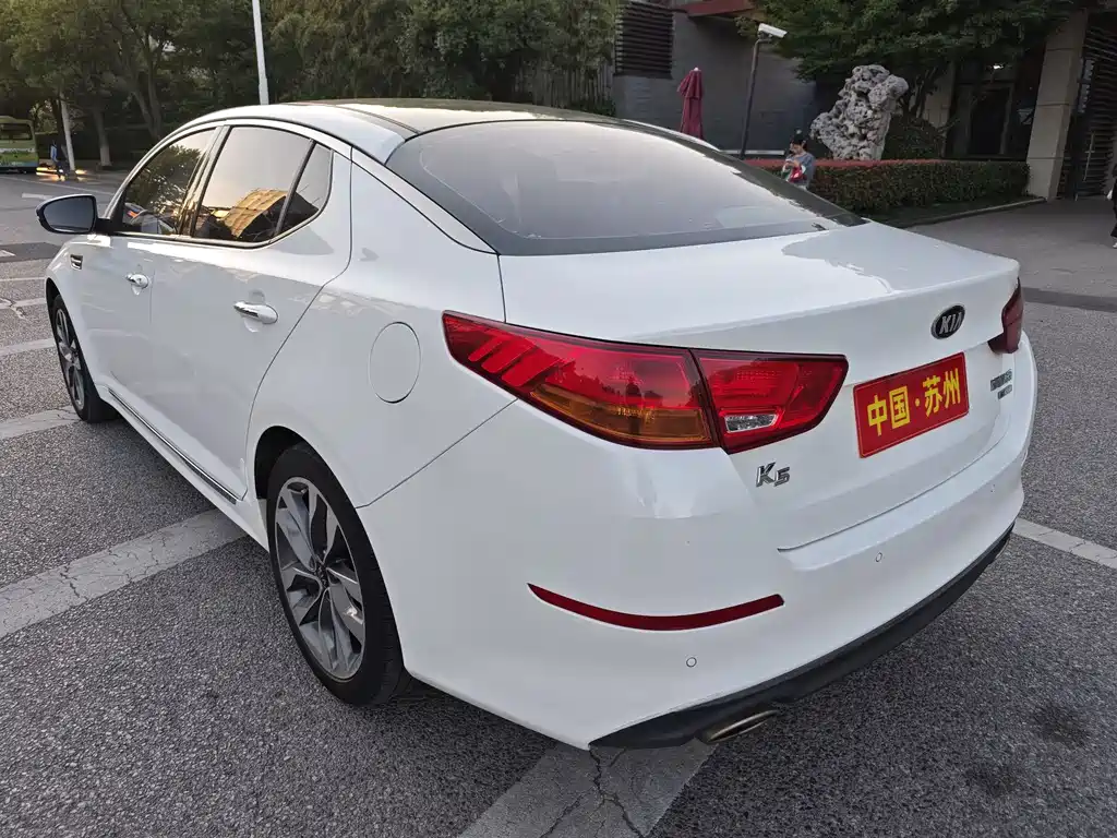 Kia K5 2014 2.0L AT LUXURY