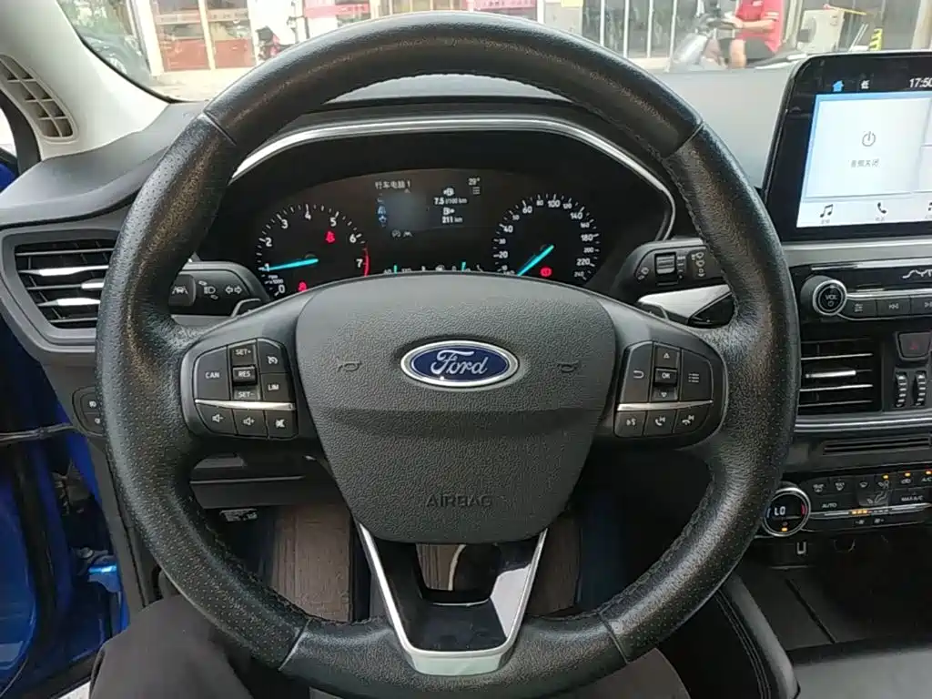 Ford Focus — миниатюра 11