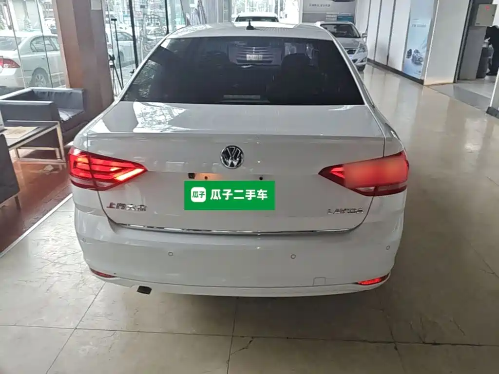 Volkswagen Lavida — миниатюра 6